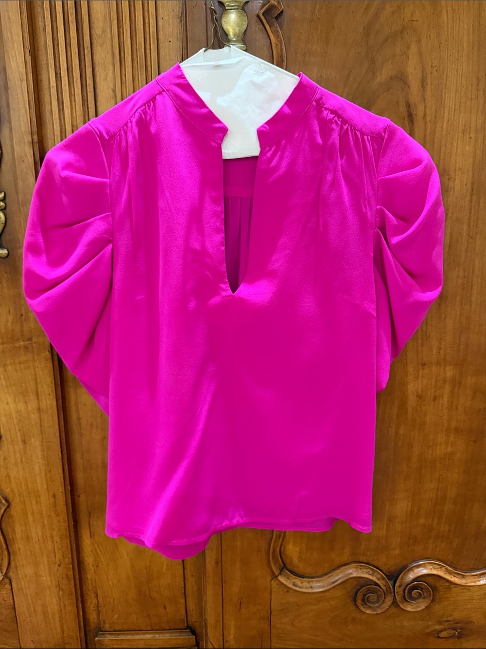 Lavender Brown Bright Fuchsia Keyhole Puff-Sleeve Blouse